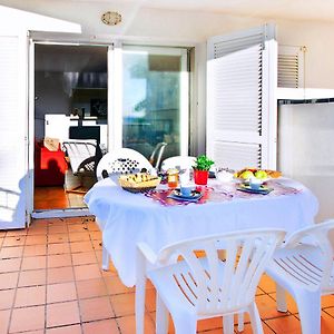 Apartment Platja de Roses-1